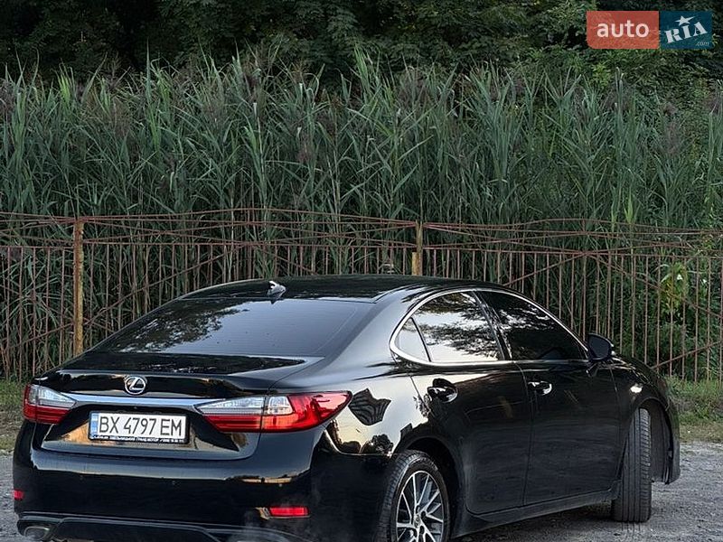 Седан Lexus ES 2017 в Хмельницком
