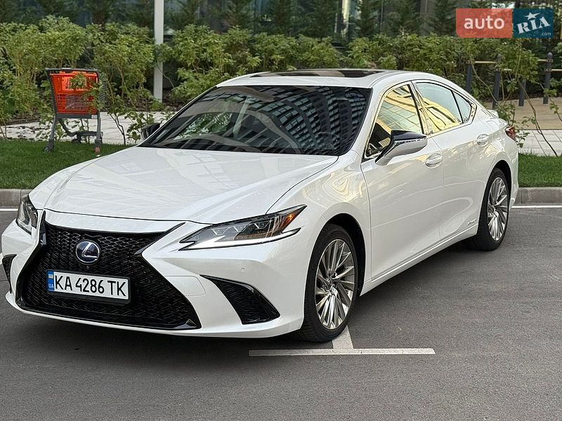 Седан Lexus ES 2019 в Києві
