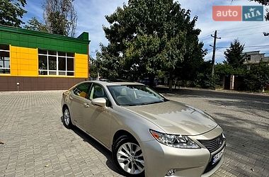 Седан Lexus ES 2015 в Одессе