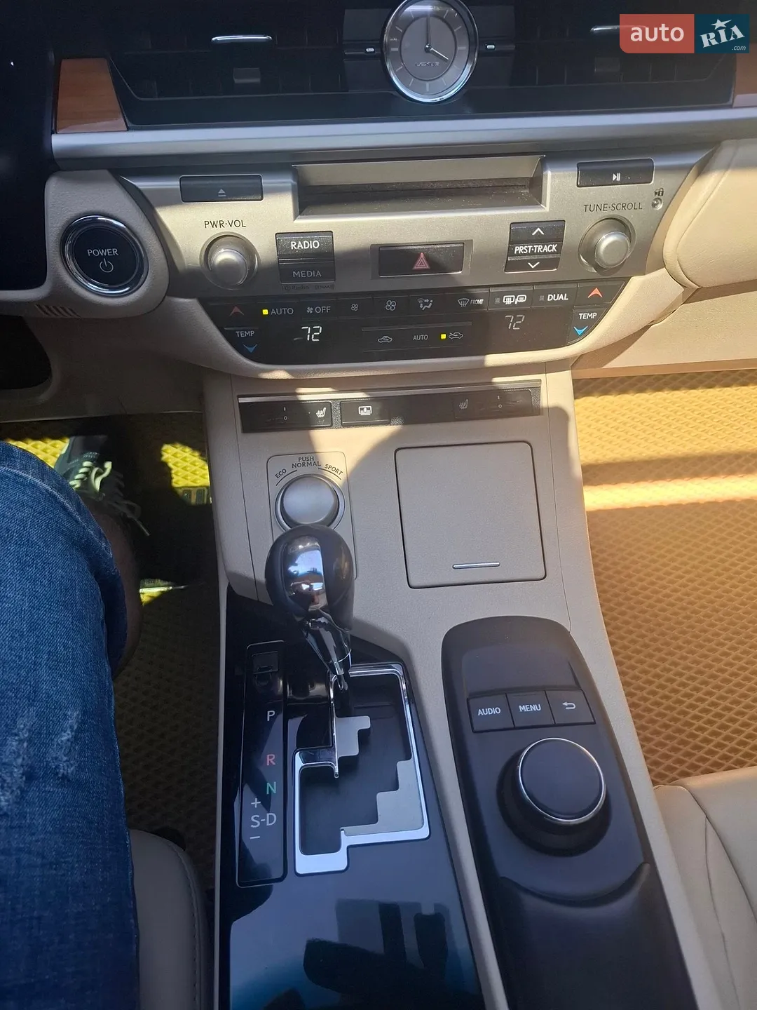 2013 Lexus ES - мініатюра 2
