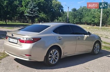 Седан Lexus ES 2013 в Харькове