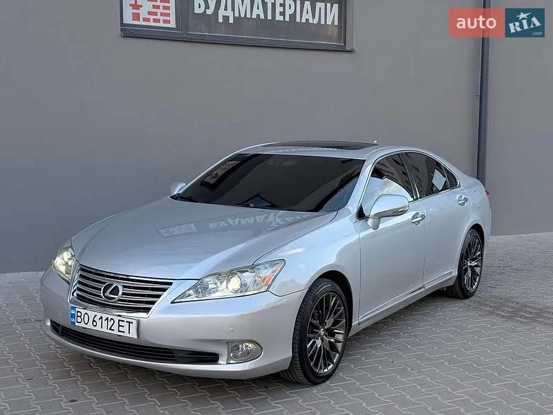 Lexus ES