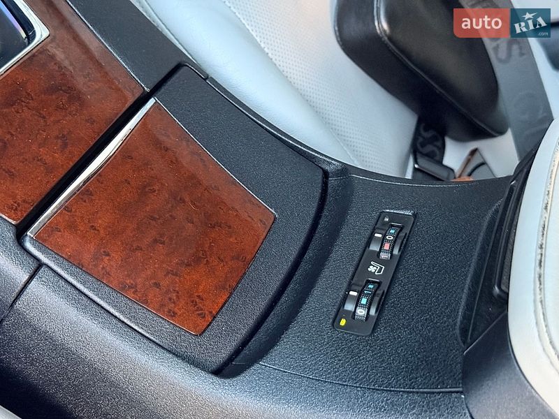 Седан Lexus ES 2009 в Тернополі