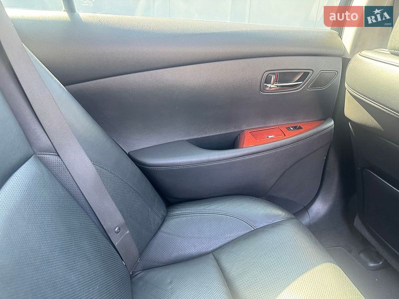 Седан Lexus ES 2008 в Киеве