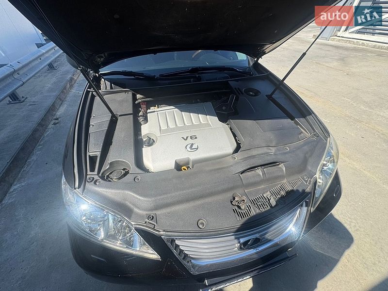Седан Lexus ES 2008 в Киеве