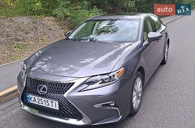 Седан Lexus ES 2014 в Киеве Седан Lexus ES 2014 в Киеве