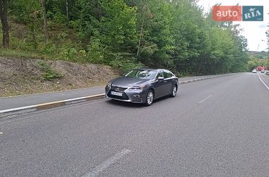 Седан Lexus ES 2014 в Києві