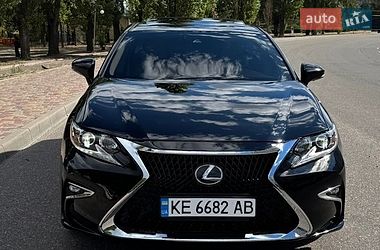 Седан Lexus ES 2016 в Черкассах