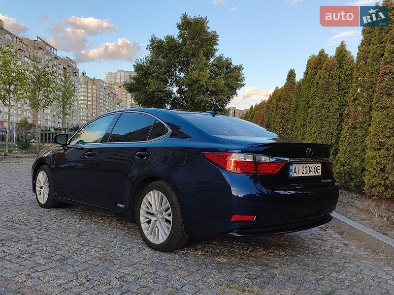Седан Lexus ES 2013 в Києві фото 2 Седан Lexus ES 2013 в Києві
