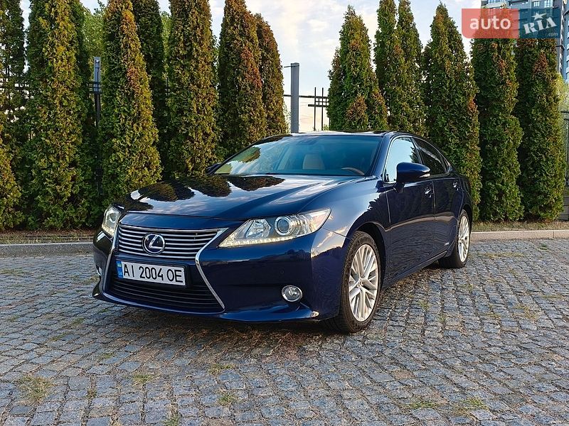 Седан Lexus ES 2013 в Києві фото Седан Lexus ES 2013 в Києві