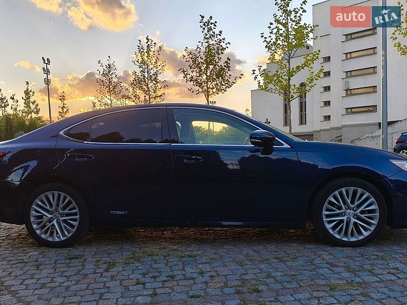 Седан Lexus ES 2013 в Києві фото 16 Седан Lexus ES 2013 в Києві