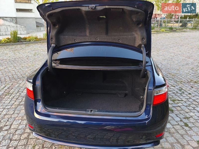 Седан Lexus ES 2013 в Києві фото 18 Седан Lexus ES 2013 в Києві