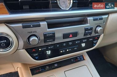 Седан Lexus ES 2013 в Києві фото 21 Седан Lexus ES 2013 в Києві