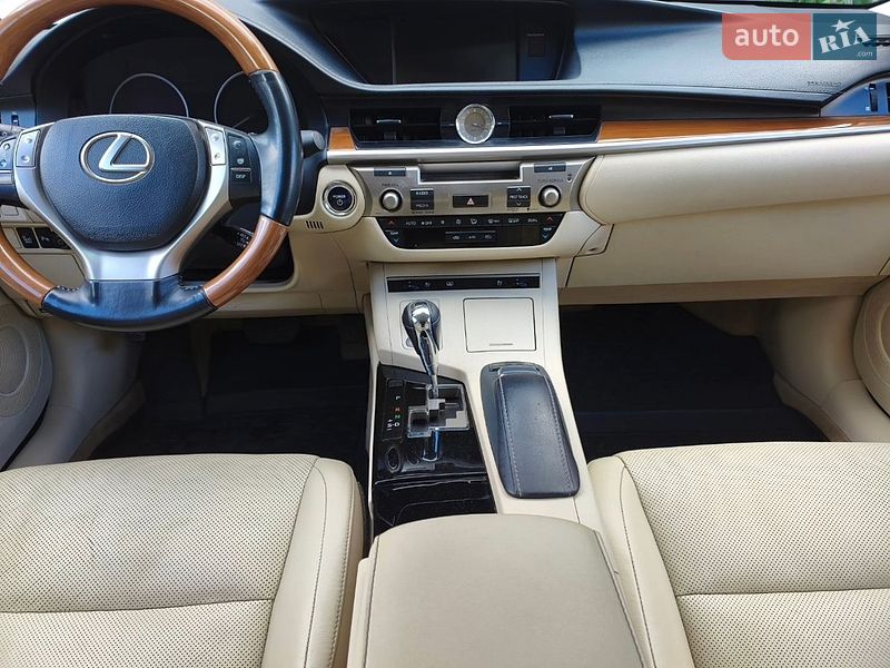 Седан Lexus ES 2013 в Києві фото 22 Седан Lexus ES 2013 в Києві
