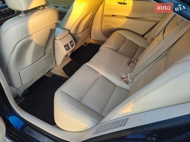 Седан Lexus ES 2013 в Києві фото 26 Седан Lexus ES 2013 в Києві