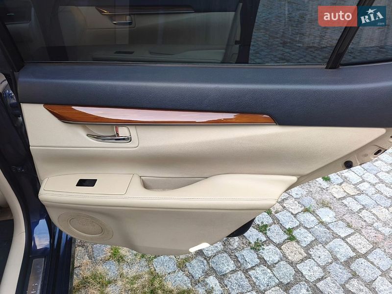 Седан Lexus ES 2013 в Києві фото 31 Седан Lexus ES 2013 в Києві