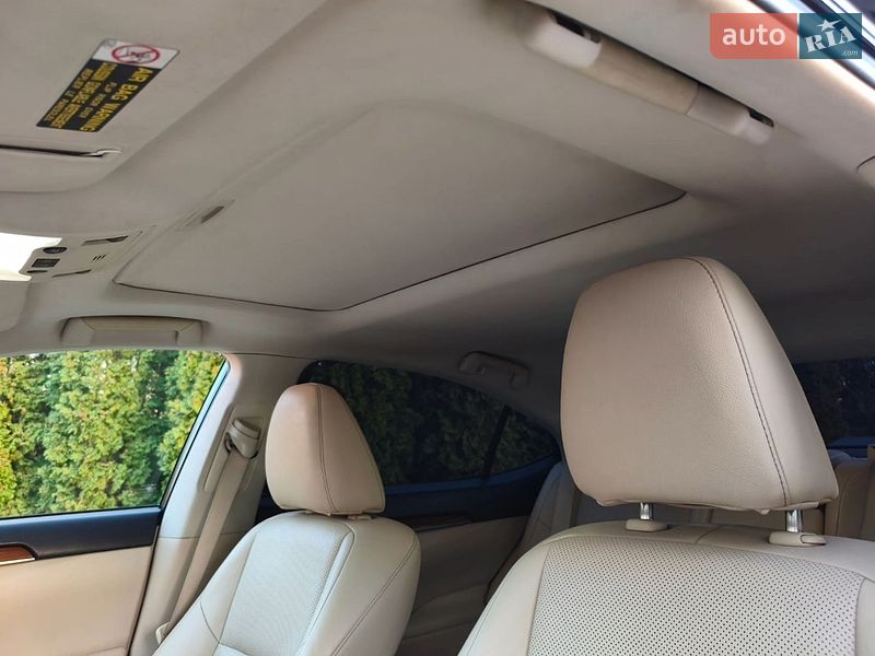 Седан Lexus ES 2013 в Києві фото 36 Седан Lexus ES 2013 в Києві