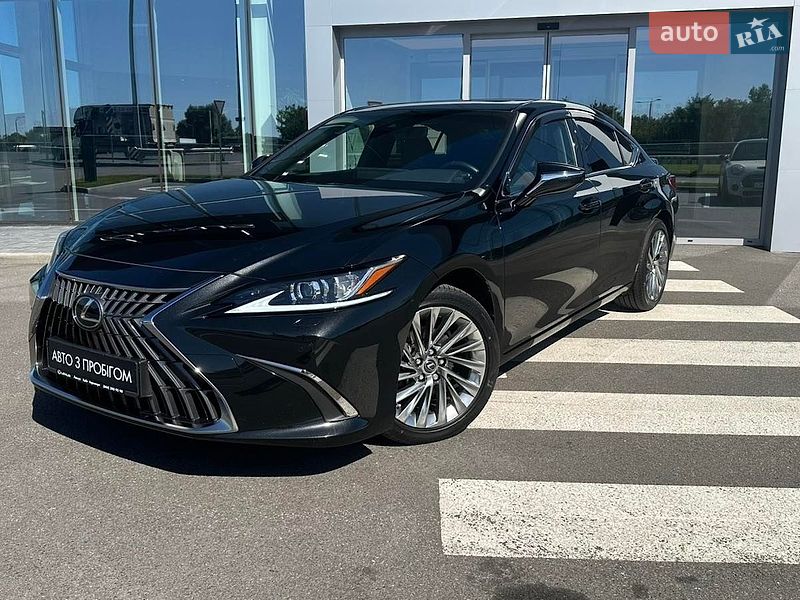 Lexus ES 2024