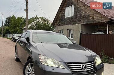 Седан Lexus ES 2011 в Борзне