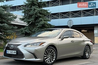 lexus es 2018 в Киев от профессионального продавца Евгений