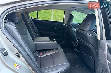 Седан Lexus ES 2018 в Києві