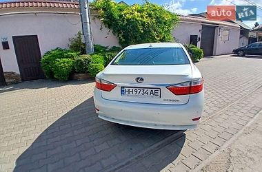 Седан Lexus ES 2014 в Одесі