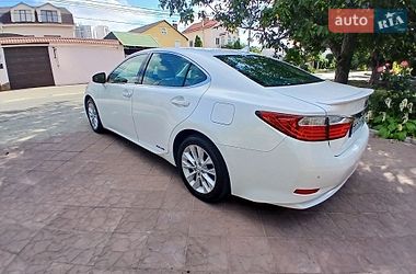 Седан Lexus ES 2014 в Одесі