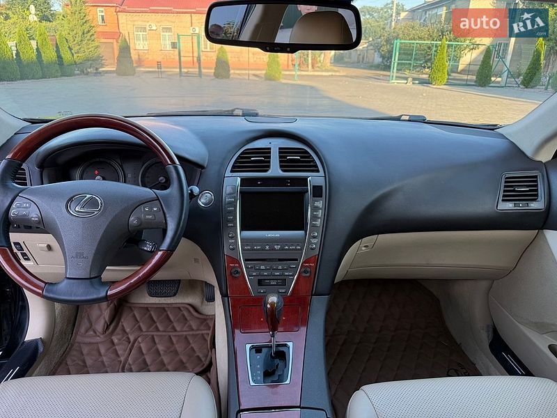Седан Lexus ES 2007 в Ізмаїлі