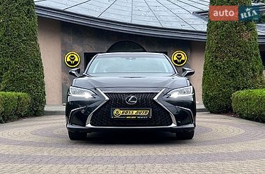 Седан Lexus ES 2020 в Львові