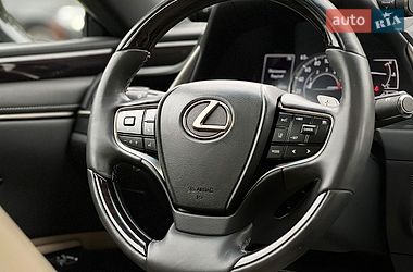 Седан Lexus ES 2020 в Львові