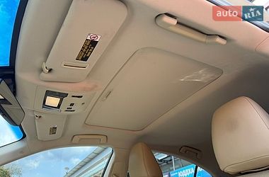 Седан Lexus ES 2016 в Киеве