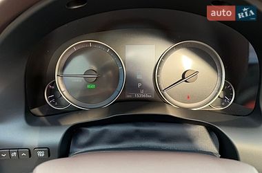 Седан Lexus ES 2016 в Киеве