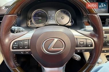 Седан Lexus ES 2016 в Киеве