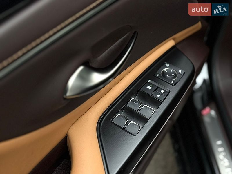 Седан Lexus ES 2021 в Киеве