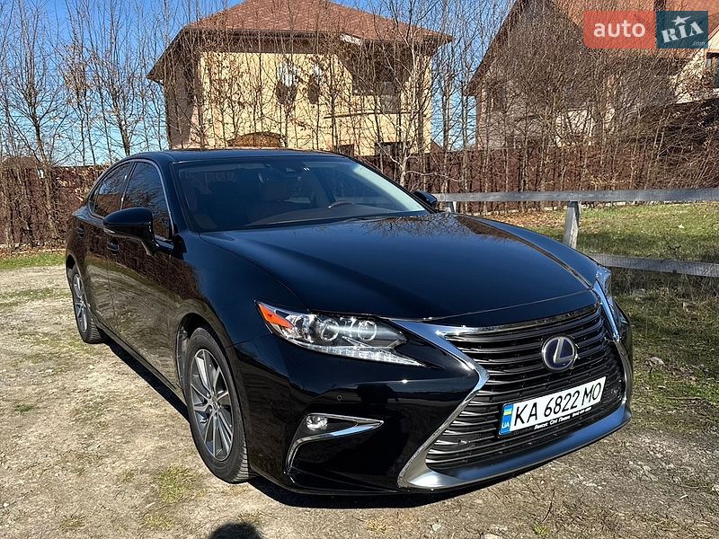 Седан Lexus ES 2017 в Киеве