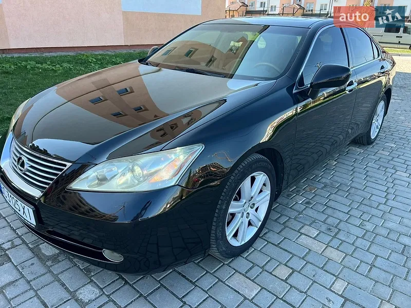 Lexus ES