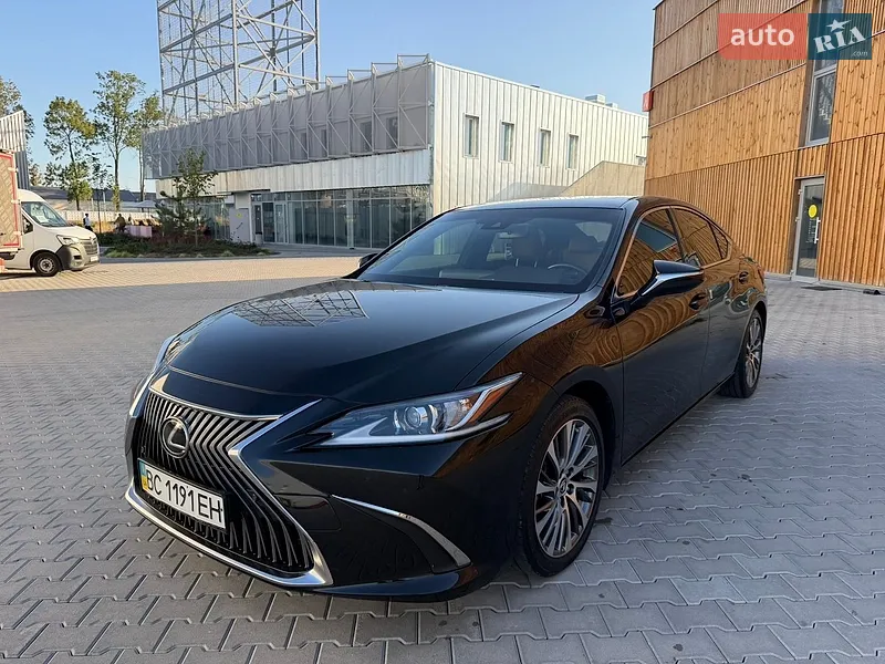 Lexus ES