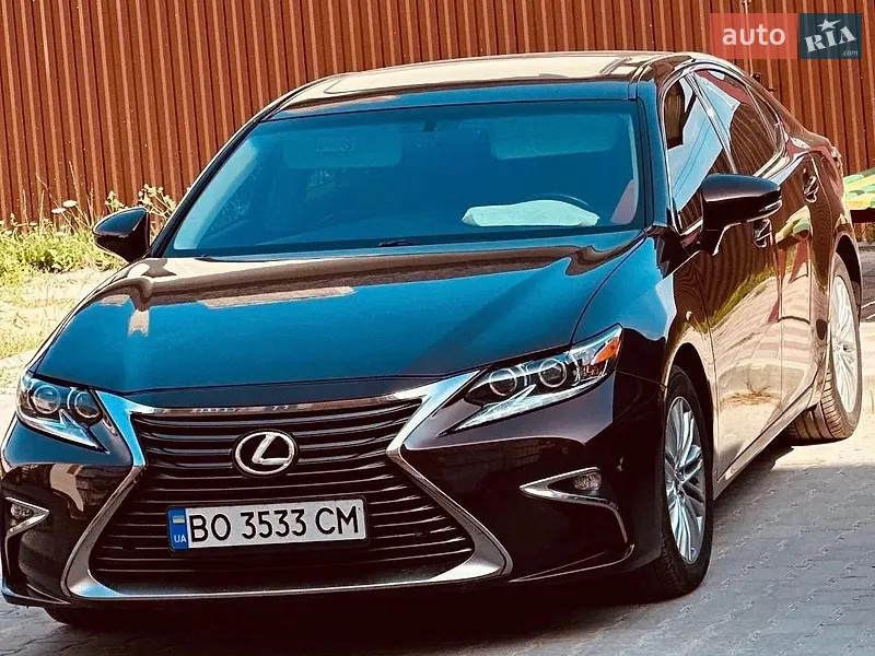 Lexus ES