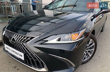 Седан Lexus ES 2023 в Киеве