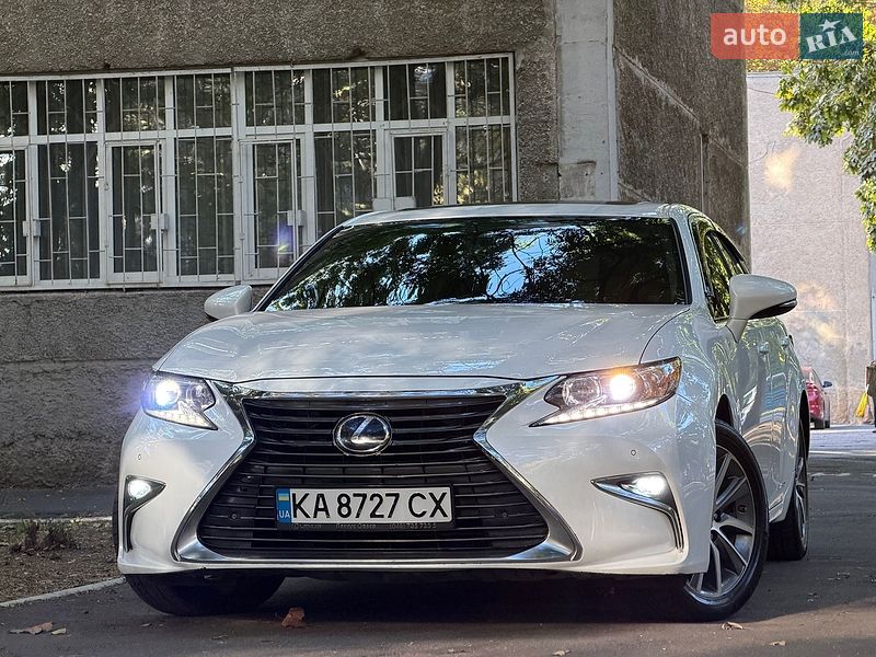 Седан Lexus ES 2016 в Одесі