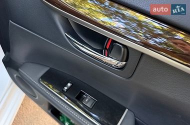 Седан Lexus ES 2016 в Одесі