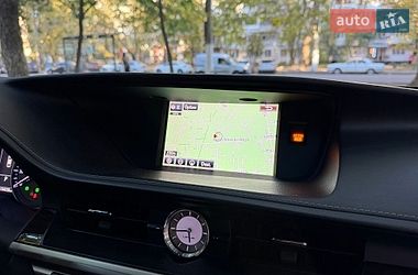 Седан Lexus ES 2016 в Одесі