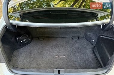 Седан Lexus ES 2016 в Одесі