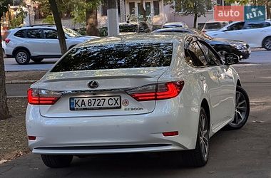 Седан Lexus ES 2016 в Одесі