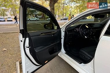 Седан Lexus ES 2016 в Одесі