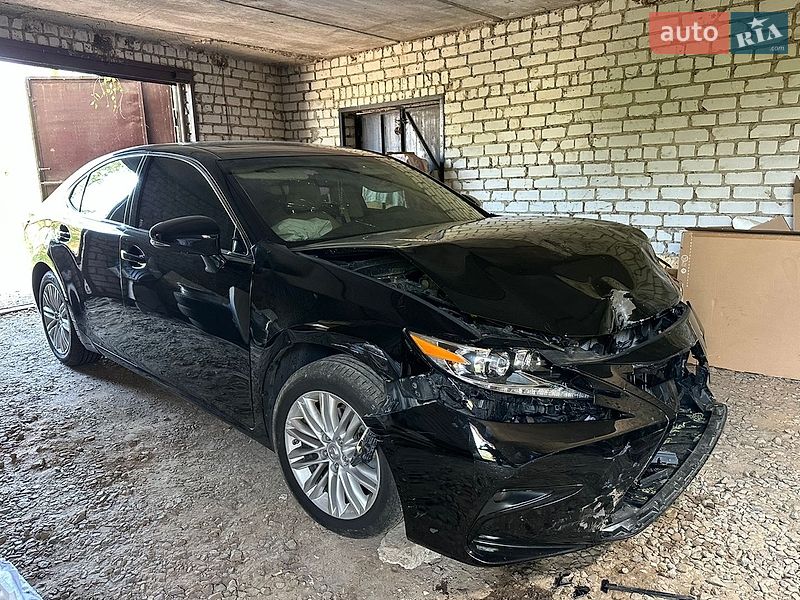 Lexus ES 2016