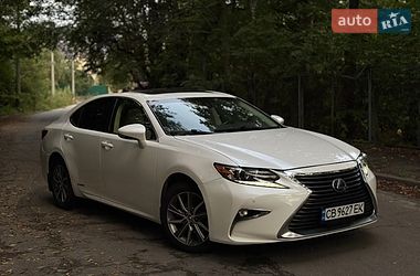 Седан Lexus ES 2016 в Киеве Седан Lexus ES 2016 в Киеве