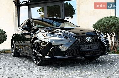 Седан Lexus ES 2023 в Львові