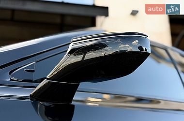 Седан Lexus ES 2023 в Львові