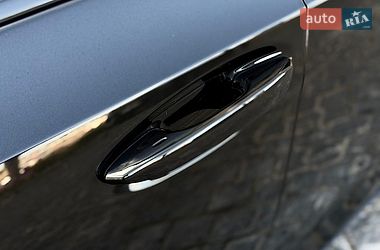 Седан Lexus ES 2023 в Львові